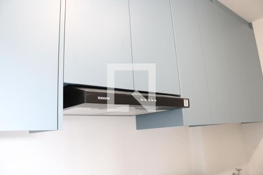Detalhe da cozinha de kitnet/studio para alugar com 1 quarto, 33m² em Cambuci, São Paulo