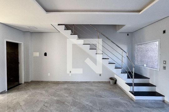Sala de casa à venda com 3 quartos, 152m² em Campestre, São Leopoldo