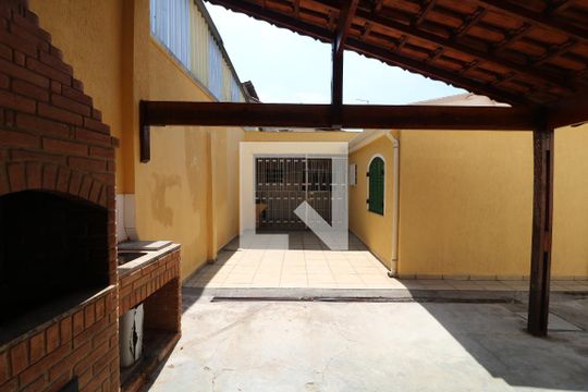 Churrasqueira de casa à venda com 3 quartos, 225m² em Jardim Vila Formosa, São Paulo