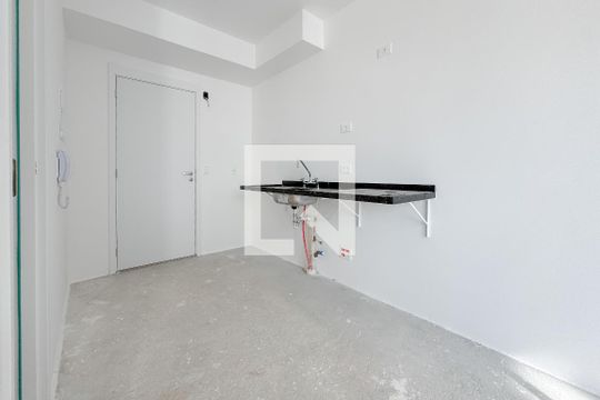 Cozinha de kitnet/studio à venda com 1 quarto, 21m² em Ipiranga, São Paulo