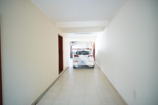 Garagem de casa à venda com 4 quartos, 313m² em Jardim Lindóia, Porto Alegre
