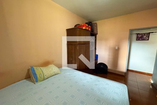 Quarto de casa à venda com 3 quartos, 280m² em Darcy Vargas, Belo Horizonte