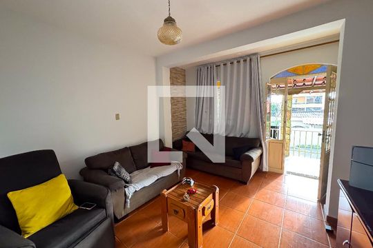 Casa à venda com 3 quartos, 280m² em Darcy Vargas, Belo Horizonte