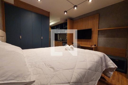 Quarto de kitnet/studio à venda com 1 quarto, 25m² em Santo Amaro, São Paulo