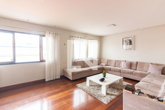 Casa à venda com 3 quartos, 248m² em Jaguaribe, Osasco