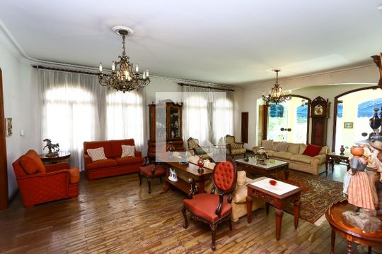 Casa à venda com 8 quartos, 750m² em Morumbi, São Paulo