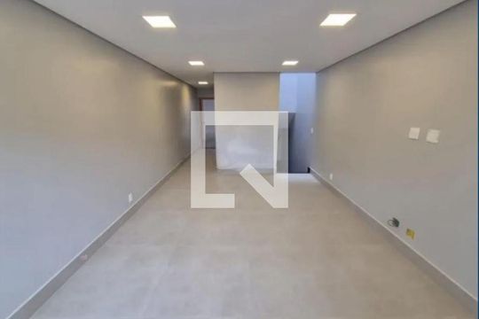 Casa à venda com 3 quartos, 177m² em Vila Formosa, São Paulo