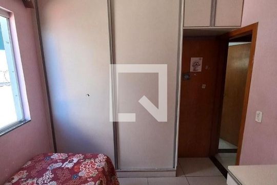 Casa à venda com 3 quartos, 170m² em Cabral, Contagem