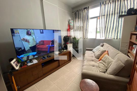 Sala/Quarto de kitnet/studio à venda com 1 quarto, 20m² em Leblon, Rio de Janeiro