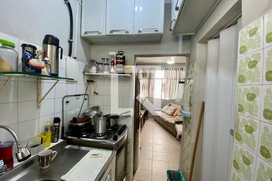 Cozinha de kitnet/studio à venda com 1 quarto, 20m² em Leblon, Rio de Janeiro