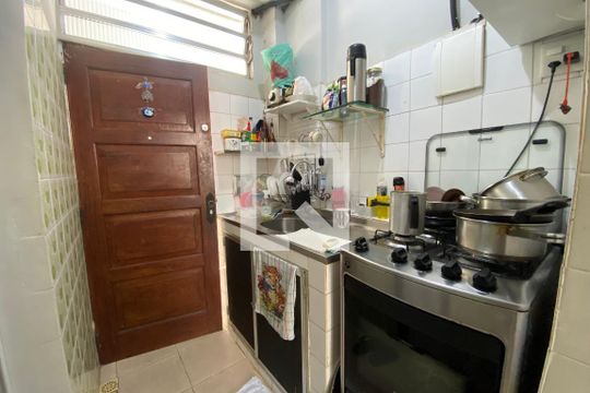 Cozinha de kitnet/studio à venda com 1 quarto, 20m² em Leblon, Rio de Janeiro