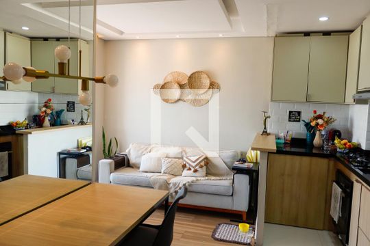 Sala de apartamento à venda com 2 quartos, 42m² em Presidente Altino, Osasco