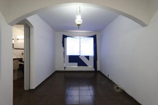Sala de apartamento para alugar com 2 quartos, 60m² em Jardim Três Marias, São Paulo