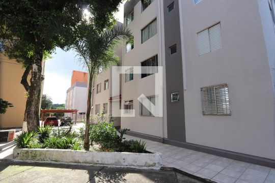 Fachada do bloco de apartamento para alugar com 2 quartos, 60m² em Jardim Três Marias, São Paulo