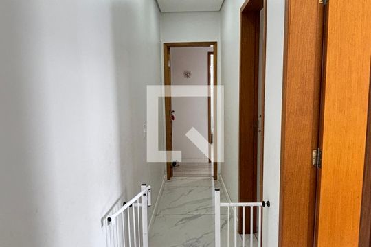 Corredor de apartamento à venda com 2 quartos, 263m² em Parque Capuava, Santo André