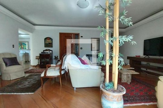 Apartamento para alugar com 4 quartos, 230m² em Santana, São Paulo