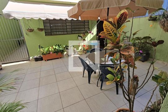 Casa à venda com 3 quartos, 240m² em Vila Guilherme, São Paulo