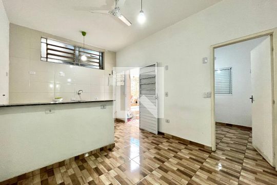 Sala de casa para alugar com 2 quartos, 50m² em Jardim Prudência, São Paulo