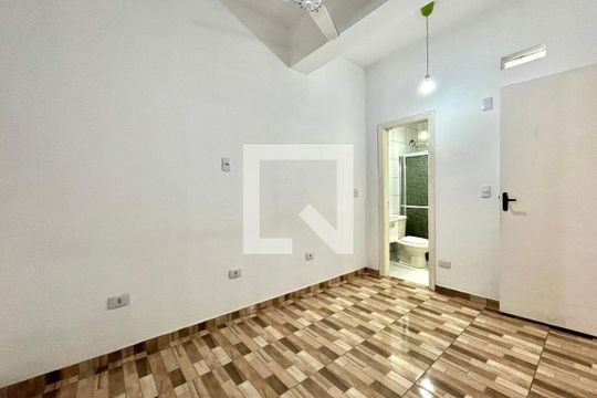 Suite de casa para alugar com 2 quartos, 50m² em Jardim Prudência, São Paulo