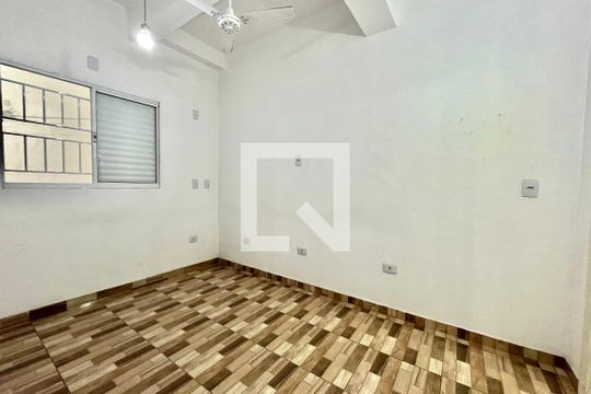 Suite de casa para alugar com 2 quartos, 50m² em Jardim Prudência, São Paulo