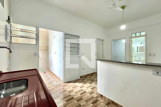 Cozinha de casa para alugar com 2 quartos, 50m² em Jardim Prudência, São Paulo