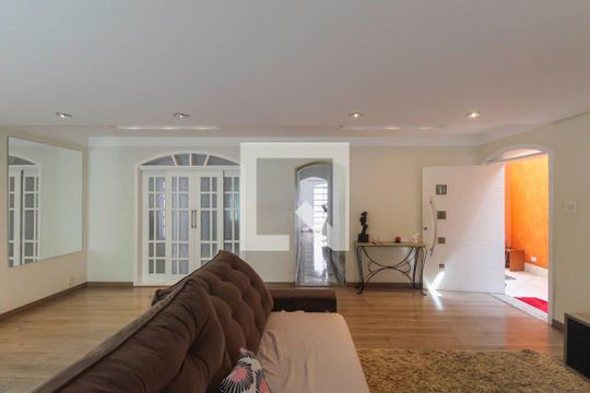 Sala de casa à venda com 4 quartos, 240m² em Sítio da Figueira, São Paulo