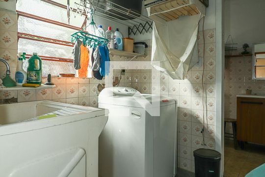 Área de Serviço de casa à venda com 3 quartos, 150m² em Sarandi, Porto Alegre