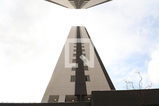 Fachada de apartamento para alugar com 2 quartos, 36m² em Água Branca, São Paulo