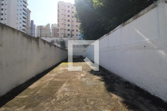 Quintal de casa à venda com 3 quartos, 271m² em Santana, São Paulo