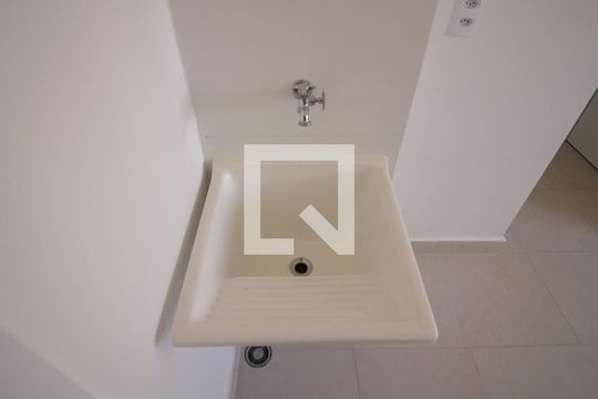 Área de Serviço de apartamento para alugar com 2 quartos, 38m² em Vila Graciosa, São Paulo