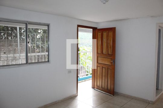 Casa para alugar com 1 quarto, 39m² em Granja Carolina, Cotia