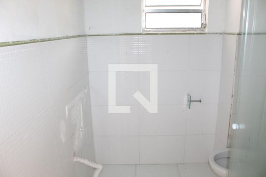 Banheiro de casa para alugar com 1 quarto, 39m² em Granja Carolina, Cotia