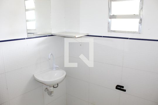 Banheiro de apartamento para alugar com 2 quartos, 65m² em Granja Carolina, Cotia