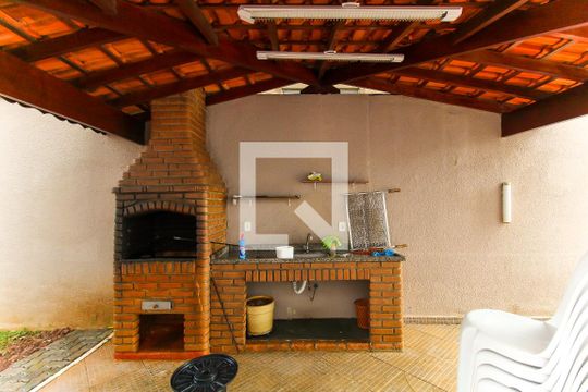 Área comum - Churrasqueira de apartamento para alugar com 2 quartos, 50m² em Vila Monte Santo, São Paulo