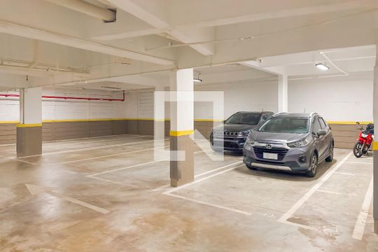 Garagem de kitnet/studio para alugar com 1 quarto, 25m² em Vila Mariana, São Paulo