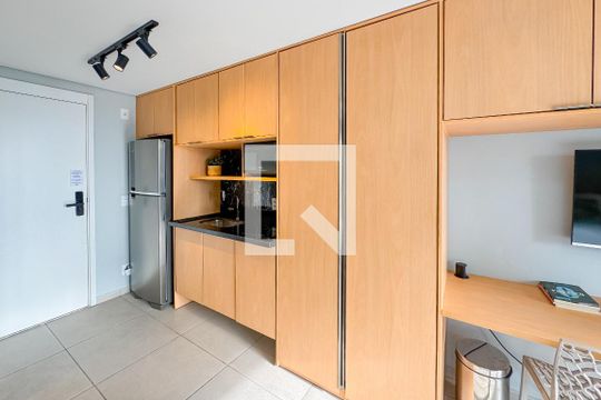 Cozinha de kitnet/studio para alugar com 1 quarto, 25m² em Vila Mariana, São Paulo
