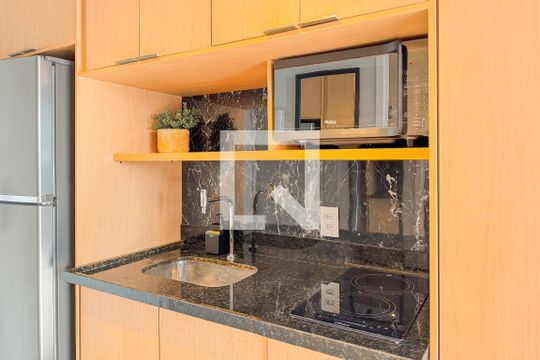 Cozinha de kitnet/studio para alugar com 1 quarto, 25m² em Vila Mariana, São Paulo