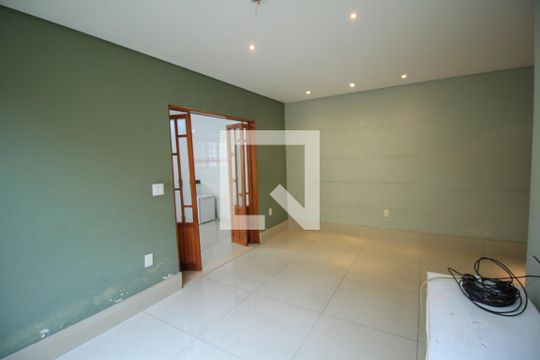 Sala de casa à venda com 5 quartos, 225m² em Chácara Tatuapé, São Paulo