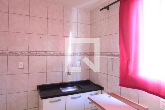 Cozinha de apartamento à venda com 2 quartos, 44m² em Jardim Leblon, Belo Horizonte