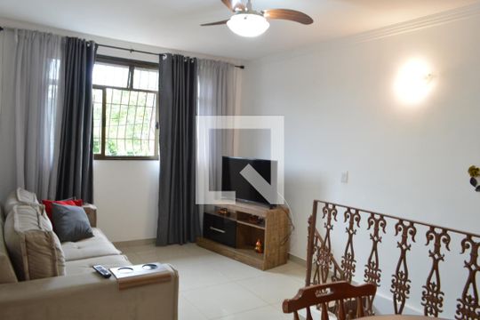 Sala 2 de casa de condomínio à venda com 3 quartos, 600m² em Taquara, Rio de Janeiro