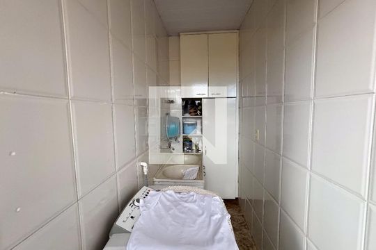 Área de Serviço de apartamento à venda com 4 quartos, 213m² em Jardim Riacho das Pedras, Contagem