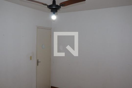 Quarto 1 de apartamento para alugar com 2 quartos, 80m² em Canto do Forte, Praia Grande