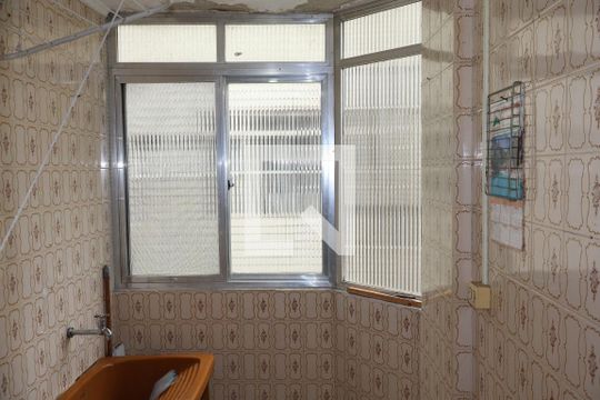 Área de Serviço de apartamento para alugar com 2 quartos, 80m² em Canto do Forte, Praia Grande