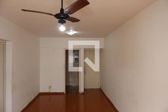 Sala de apartamento para alugar com 2 quartos, 80m² em Canto do Forte, Praia Grande