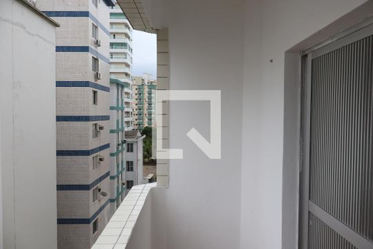 Sacada de apartamento para alugar com 2 quartos, 80m² em Canto do Forte, Praia Grande