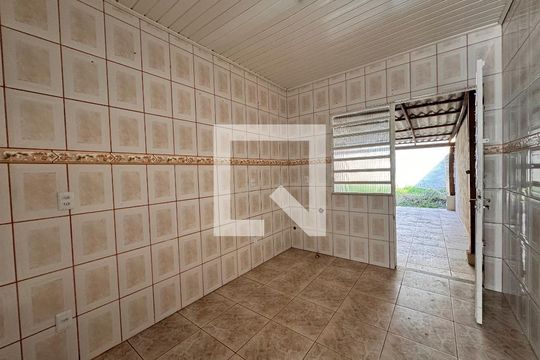 Cozinha de casa para alugar com 2 quartos, 60m² em Santos Dumont, São Leopoldo