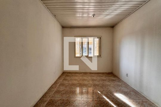 Quarto 1 de casa para alugar com 2 quartos, 60m² em Santos Dumont, São Leopoldo