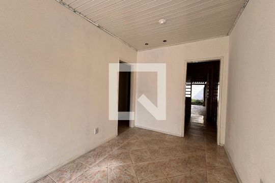 Sala de casa à venda com 2 quartos, 60m² em Santos Dumont, São Leopoldo