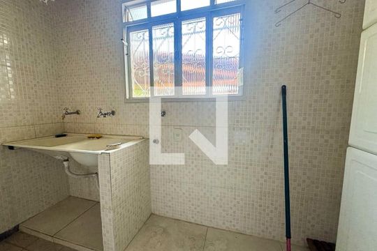 Área de Serviço de casa à venda com 5 quartos, 360m² em Serrano, Belo Horizonte