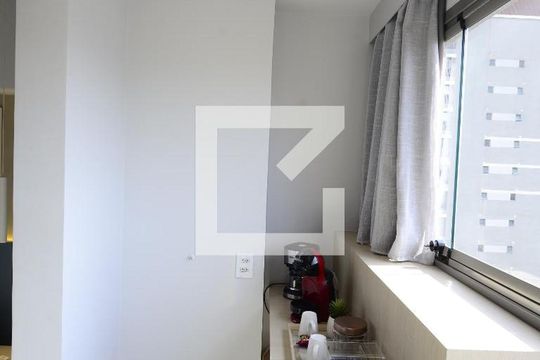Varanda de kitnet/studio para alugar com 1 quarto, 25m² em Vila Mariana, São Paulo